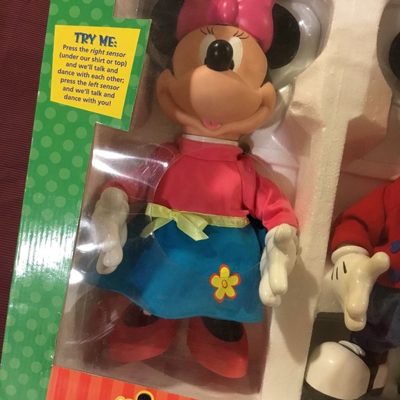 COPY - Disney Interactive Talk & Dance Mickey & Minnie, NIB, approx 15” figures… - Picture 2 of 7